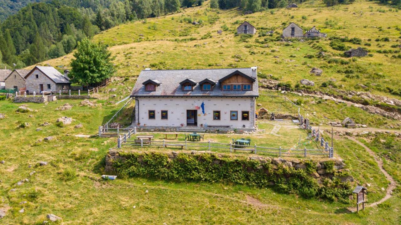Rifugio Parpinasca Vandrerhjem Trontano Eksteriør bilde