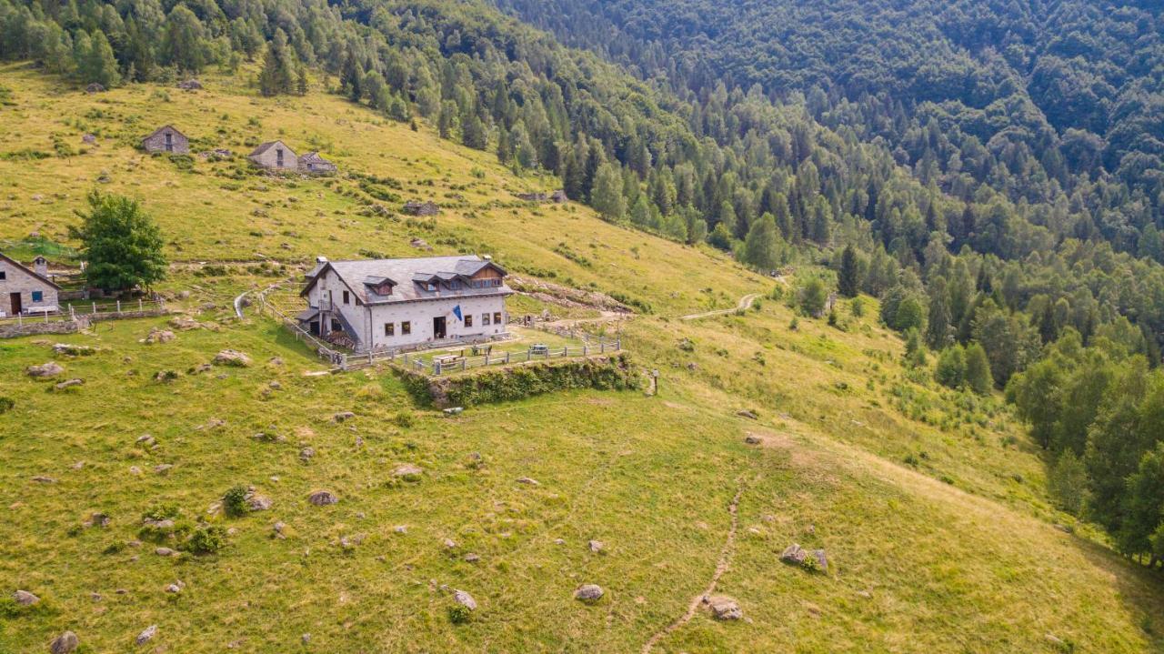Rifugio Parpinasca Vandrerhjem Trontano Eksteriør bilde
